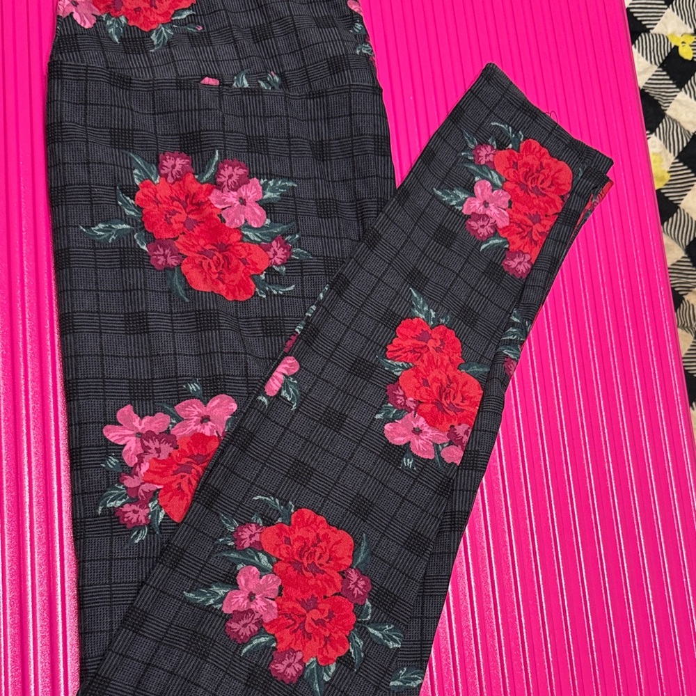 LuLaRoe Black and Red Floral Leggings